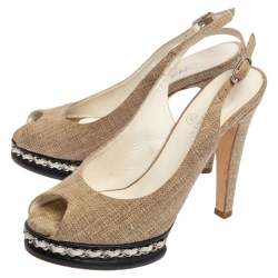 مملوكة مسبقًا Chanel Beige Canvas And Black Leather Peep Toe Platform Slingback Sandals Size 37.5