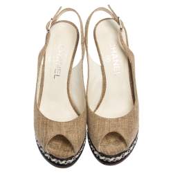 مملوكة مسبقًا Chanel Beige Canvas And Black Leather Peep Toe Platform Slingback Sandals Size 37.5