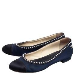 Pre Owned Chanel Black/Navy Blue Satin Pearl Embellished Cap Toe Ballet Flats Size 36.5
