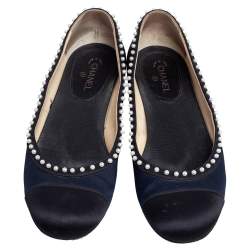 Pre Owned Chanel Black/Navy Blue Satin Pearl Embellished Cap Toe Ballet Flats Size 36.5