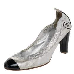 Chanel Silver/Black Patent And Leather CC Cap Toe Pumps Size 39 Chanel