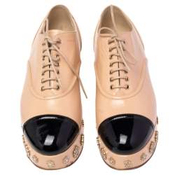 Chanel Beige/ Black Patent Leather and Leather Camellia Platform Lace Up Oxfords Size 39.5