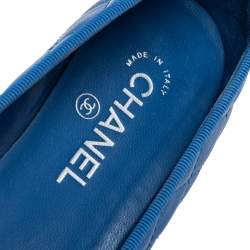 مملوكة مسبقًا Chanel Blue Quilted Caviar Leather CC Cap Toe Bow Ballet Flats Size 39