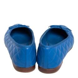 مملوكة مسبقًا Chanel Blue Quilted Caviar Leather CC Cap Toe Bow Ballet Flats Size 39