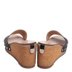 مملوكة مسبقًا Chanel Black Leather Wedge Platform Slide Sandals Size 40.5