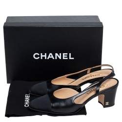 Pre Owned صندل شانيل قماش وجلد أسود مقدمة سوداء مزين شعار الماركة سي سي فتحة كعب مقاس 38