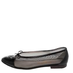 Pre Owned حذاء باليرينا فلات شانيل جلد وشبك أسود مزين شعار الماركة وفيونكة مقاس 37.5