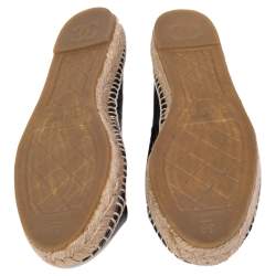 مملوكة مس بقًا Chanel Black Leather CC Espadrille Flats Size 39