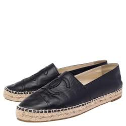 مملوكة مسبقًا حذاء فلات شانيل إسبادريل CC جلد أسود مقاس 40 