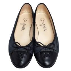 Pre Owned Chanel Blue/Black Leather and Denim CC Cap Toe Bow Ballet Flats Size 39