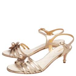 Chanel Metallic Gold Leather CC Camellia Strappy Sandals Size 40.5