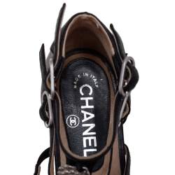 مملوكة مسبقًا Chanel Black Leather Camellia Strappy Cork Platform Sandals Size 38
