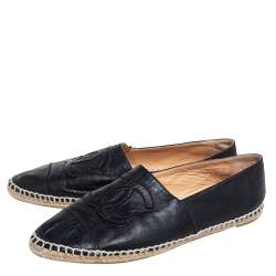 Pre Owned حذاء فلات إسبادريل شانيل جلد أسود مزين شعار الماركة سي سي مقدمة سوداء مقاس 41