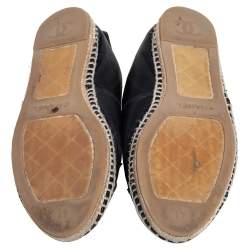 Pre Owned حذاء فلات إسبادريل شانيل جلد أسود مزين شعار الماركة سي سي مقدمة سوداء مقاس 41