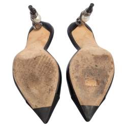 مملوكة مسبقًا Chanel Black Leather and Fabric Pearl and Snake Embellished Heel Pointed Toe Mules Size 37.5