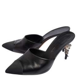 مملوكة مسبقًا Chanel Black Leather and Fabric Pearl and Snake Embellished Heel Pointed Toe Mules Size 37.5