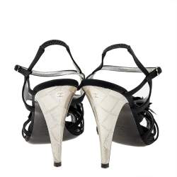 Pre Owned صندل شانيل كاميليا قماش أسود سير كاحل مقاس 40.5 