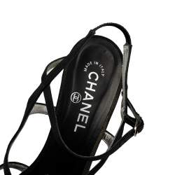 Pre Owned صندل شانيل كاميليا قماش أسود سير كاحل مقاس 40.5 