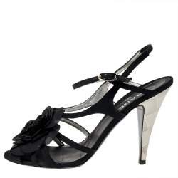 Pre Owned صندل شانيل كاميليا قماش أسود سير كاحل مقاس 40.5 