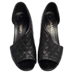 مملوكة مسبقًا Chanel Black Quilted Leather CC Open Toe Pumps Size 38