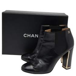 مملوكة مسبقًا Chanel Black Leather CC Ankle Length Boots Size 39.5