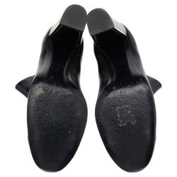 مملوكة مسبقًا Chanel Black Leather CC Ankle Length Boots Size 39.5