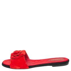 Pre Owned Chanel Red Suede Camellia Flat Sandals Size 39