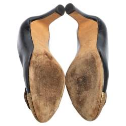 مملوكة مسبقًا حذاء كعب عالي شانيل جلد نقشة الثعبان وجلد ذهبي/أسود مزين زهرة كاميليا مقاس 37