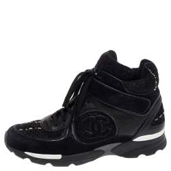 مملوكة مسبقًا Chanel Black Tweed And Leather CC High Top Sneakers Size 38.5