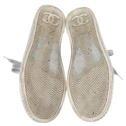 Pre Owned Chanel Metallic Silver Leather Lace Up Sneakers Size 38