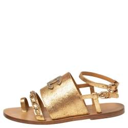 مملوكة مسبقًا Chanel Gold Crackled Leather CC Chain Detail Slingback Flat Sandals Size 39.5