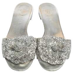 مملوكة مسبقًا Chanel Silver Glitter Fabric Camellia Embellished CC Flats Size 41
