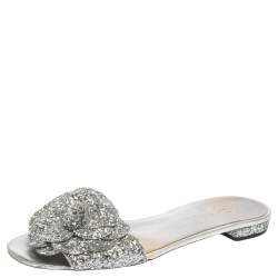 مملوكة مسبقًا Chanel Silver Glitter Fabric Camellia Embellished CC Flats Size 41
