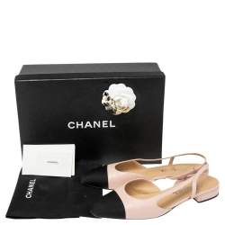 Pre Owned صندل فلات شانيل كانفاس وجلد بيج غطاء مقدمة بحزام للكاحل مقاس 39