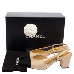 مملوكة مسبقًا Chanel Gold/Black Textured Leather And Canvas CC Cap Toe Slingback Pumps Size 39
