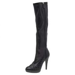 Pre Owned حذاء بوت شانيل جلد أسود مبطون غطاء مقدمة CC بطول الركبة مقاس 38