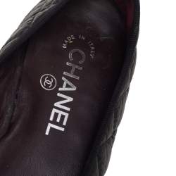 مملوكة مسبقًا Chanel Black Quilted Leather CC Cap Toe Bow Flats Size 37.5
