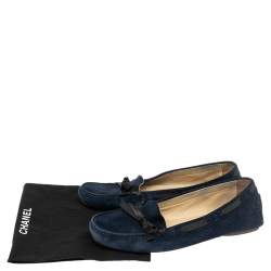 Pre Owned Chanel Navy Blue Suede Bow Detail Loafers Size 39