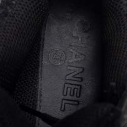 مملوكة مسبقًا Chanel Black Tweed And Leather Lace Up Sneakers Size 36.5