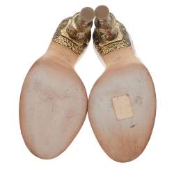 Pre Owned صندل شانيل جلد كريمي مقدمة مفتوحة بحزام للكاحل مقاس 38 