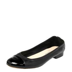 مملوكة مسبقًا Chanel Metallic Black Leather And Patent CC Cap Toe Ballet Flats Size 37.5