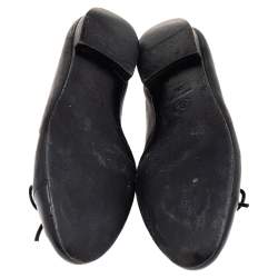 مملوكة مسبقًا Chanel Black Leather and Patent Leather Bow CC Ballet Flats Size 36