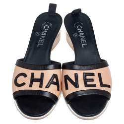 Pre Owned Chanel Black/Beige Leather Logo Slide Sandals Size 38.5