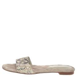 Pre Owned صندل سلايد فلات شانيل جلد نقشة الثعبان عاكس متعدد الألوان مقاس 36.5