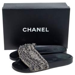 Pre Owned صندل سلايد شانيل تروبيكونيك تويد أسود/رصاصي مزين بسلسلة مقاس 40