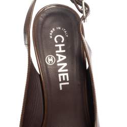 مملوكة مسبقًا Chanel Olive Green Patent Leather CC Slingback Platform Sandals Size 37.5