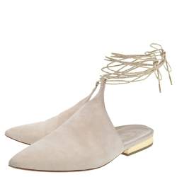 Pre Owned حذاء سلايد شانيل سويدي بيج بحزام للكاحل مقاس 38