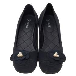 Pre Owned Chanel Black Fabric Camellia CC Block Heel Pumps Size 37.5