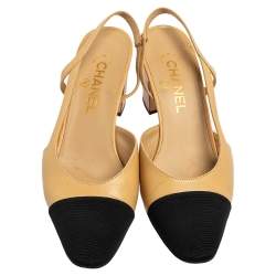 مملوكة مسبقًا Chanel Beige/Black Leather And Canvas CC Cap Toe Slingback Pumps Size 39