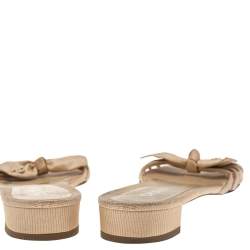 مملوكة مسبقًا Chanel  Beige Canvas Bow Flat Sandals Size 38